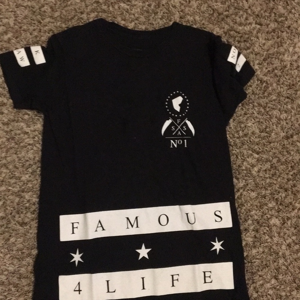 Famous for life tee